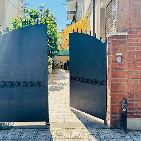 On The - * В'яреджо