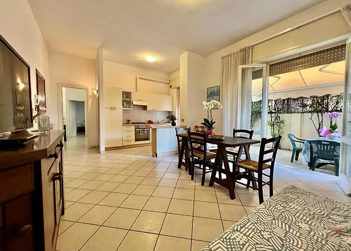 On The - Апартаменти *