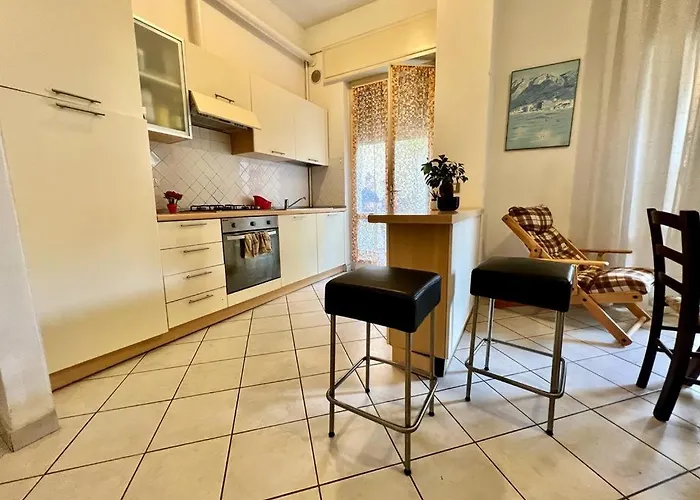 Апартаменти On The - В'яреджо