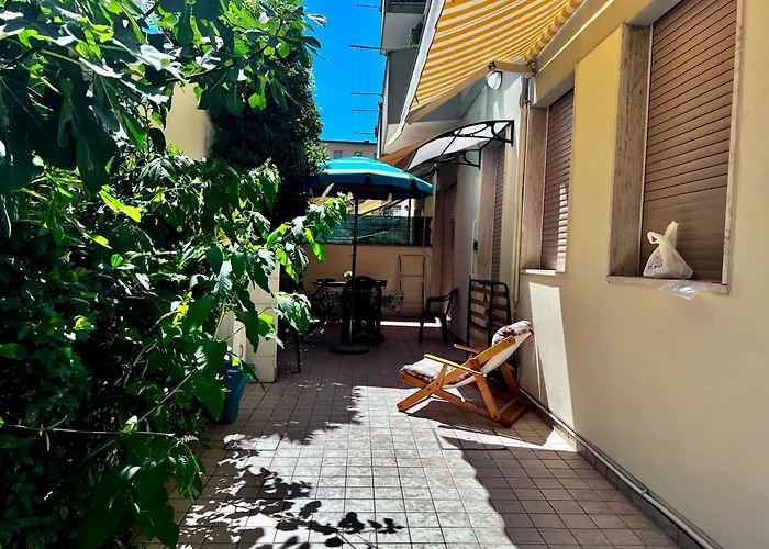 On The - Апартаменти