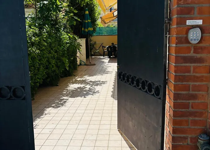 On The - Апартаменти *