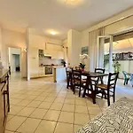 On The - Apartment *
