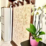 Apartment On The -